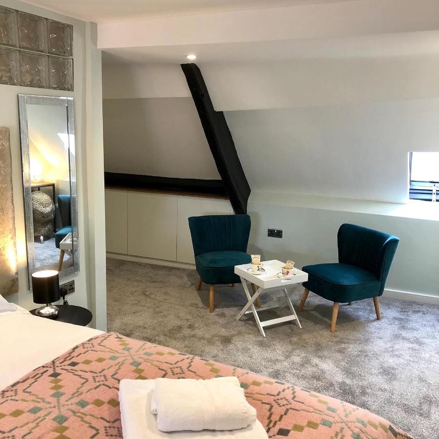 Mount Street House Bed & Breakfast เบรคอน ภายนอก รูปภาพ